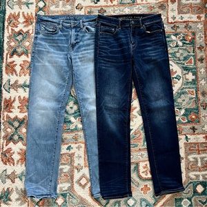 2 Pairs American Eagle Original Straight Jeans 31x34